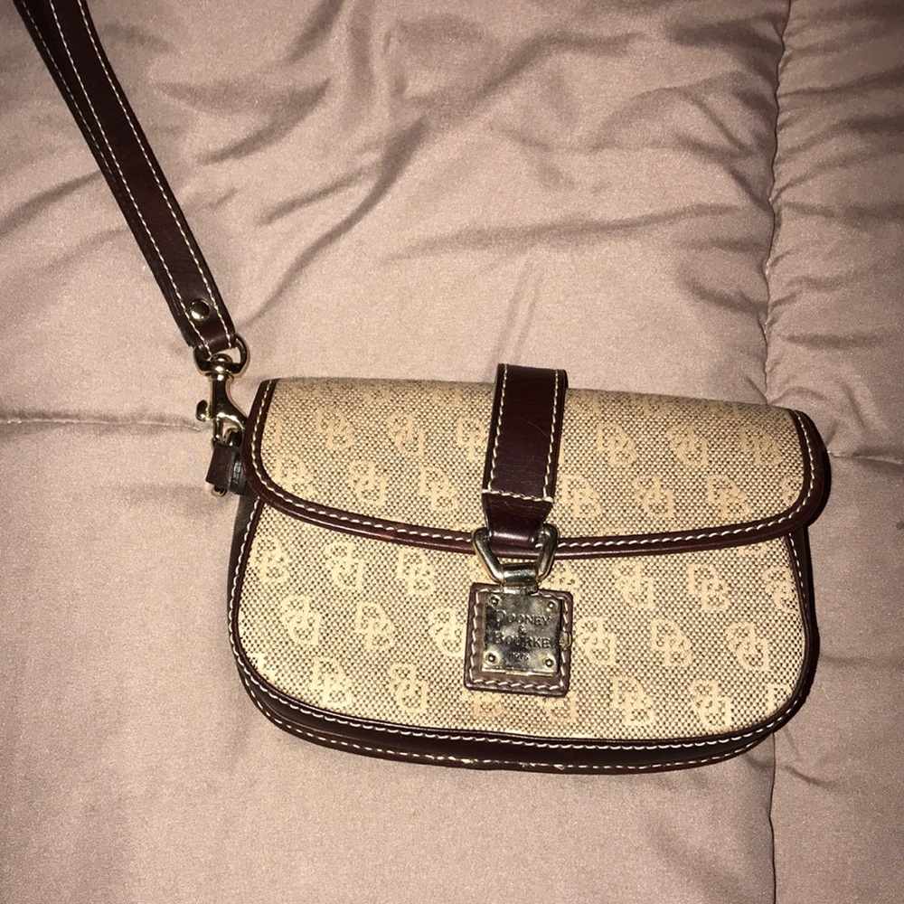 Dooney & Bourke wristlet!